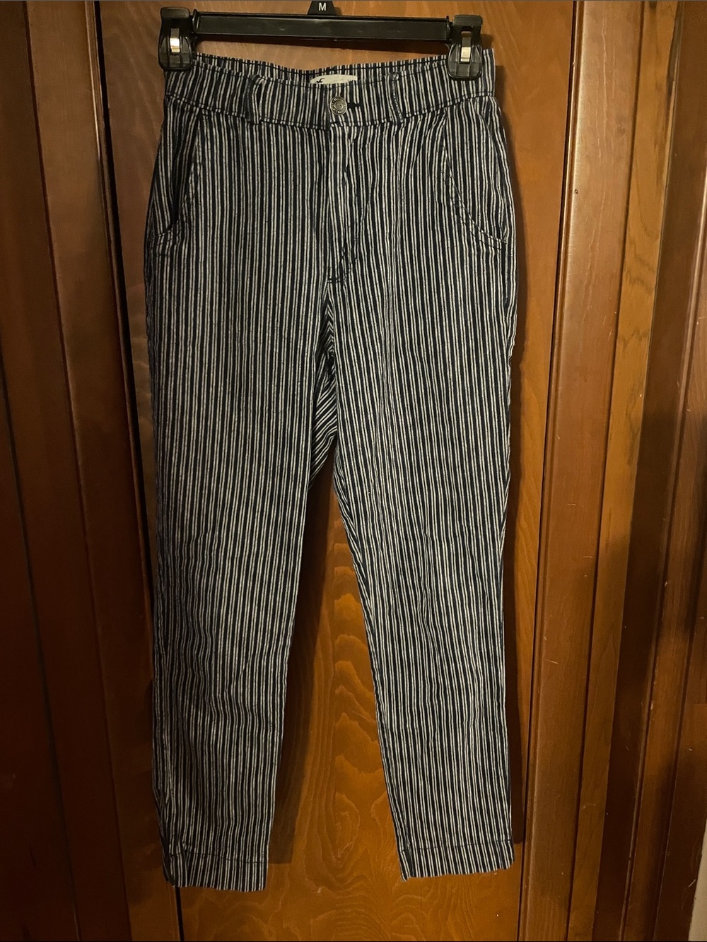 Women’s  Hollister Hi rise  Navy & White Striped Pants